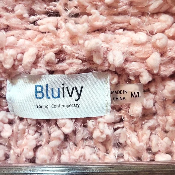 EUC cozy pink cardigan worn once Size M/L Bluivy brand - Picture 2 of 4